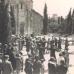 Ballada de sardanes davant l'església de Santa Maria, anys 30. AMAT. Autor: Desconegut. Col.lecció B. Ragón. Reg.34419